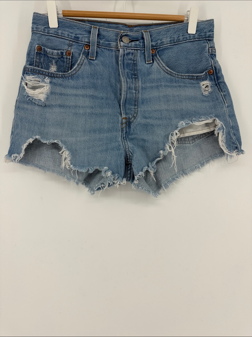 Levi’s 501 Women’s Size 27 Distressed Cutoff Denim Shorts High Rise Raw Hem